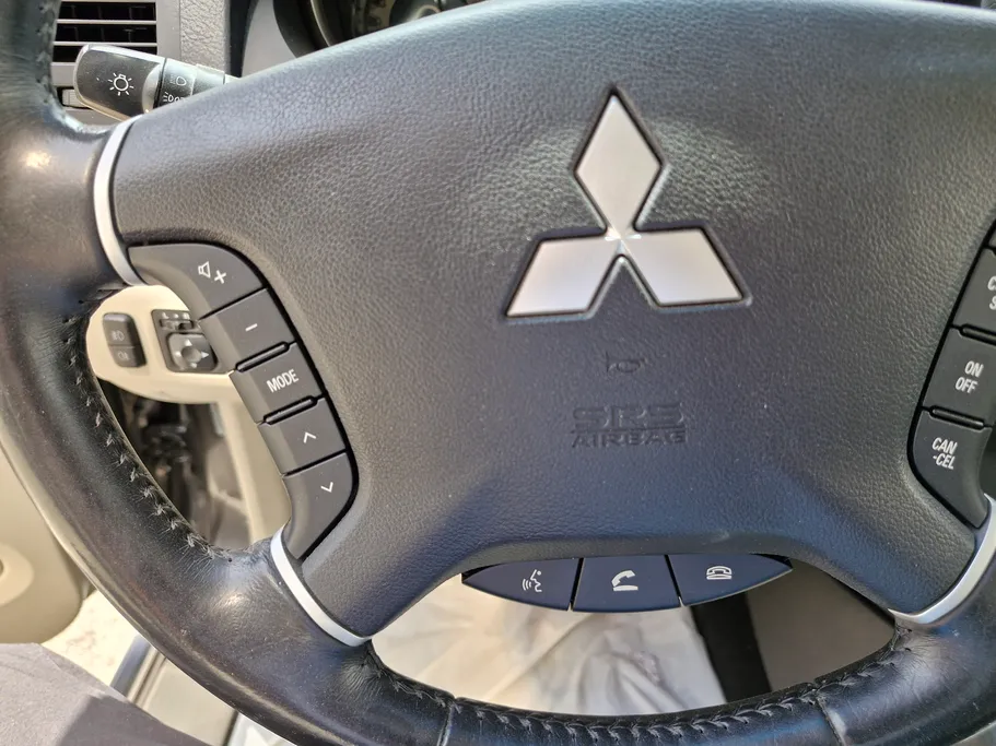 2020 Mitsubishi Pajero GLS 4Doors 