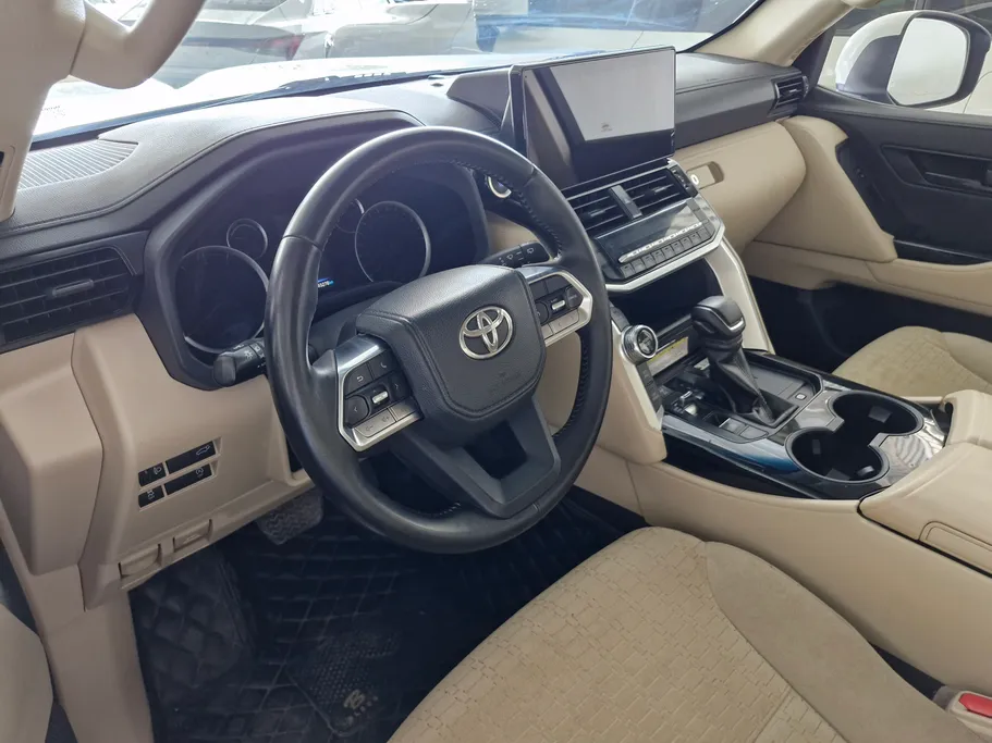 تويوتا لاندكروزر GXR3 2022 