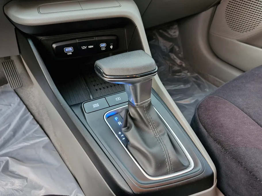 2024 Hyundai Accent Smart 