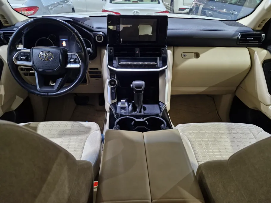 2022 Toyota Land Cruiser GXR2 