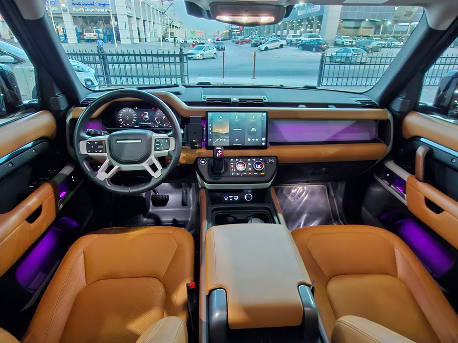 2023 Range Rover Defender P400 