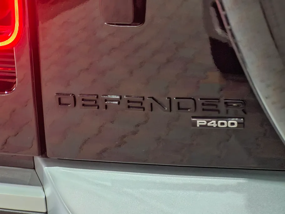 2023 Range Rover Defender P400 