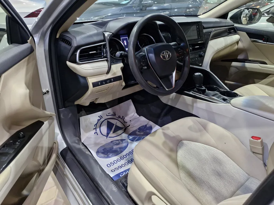 2022 Toyota Camry  LE 