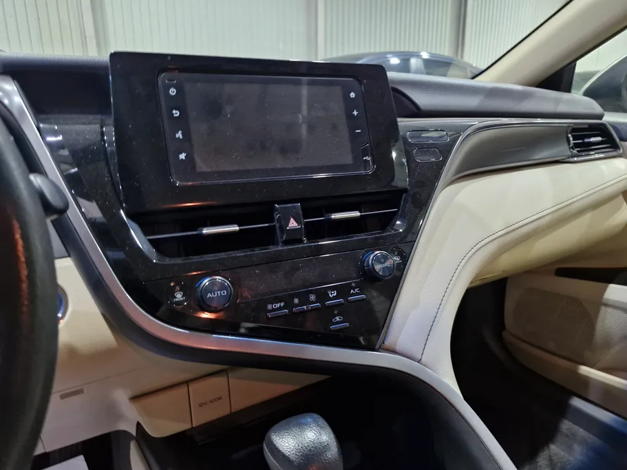 2022 Toyota Camry  LE 