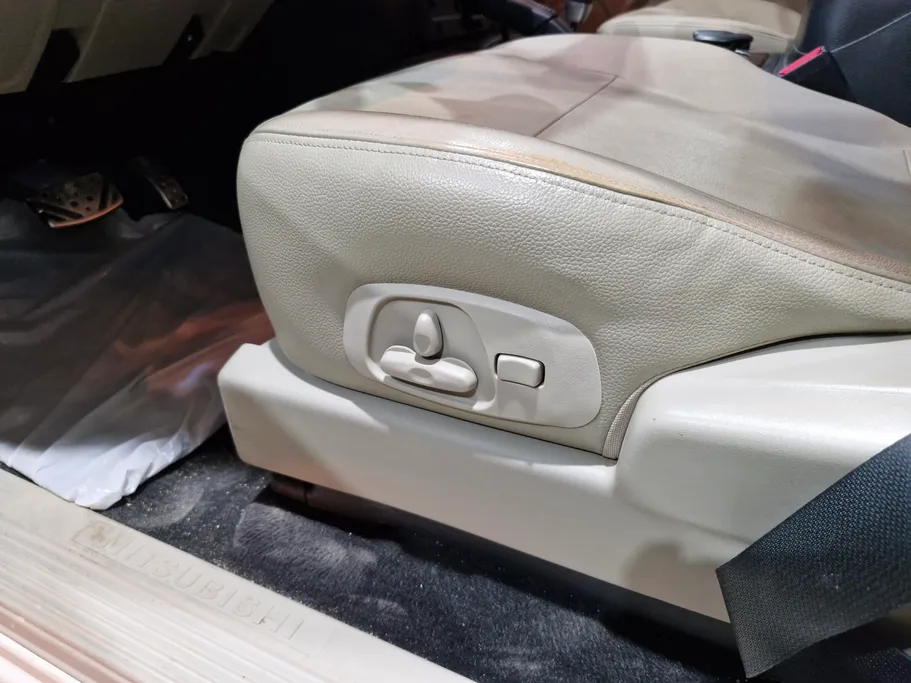 ميتسوبيشي باجيرو GLS 5Doors 2020 