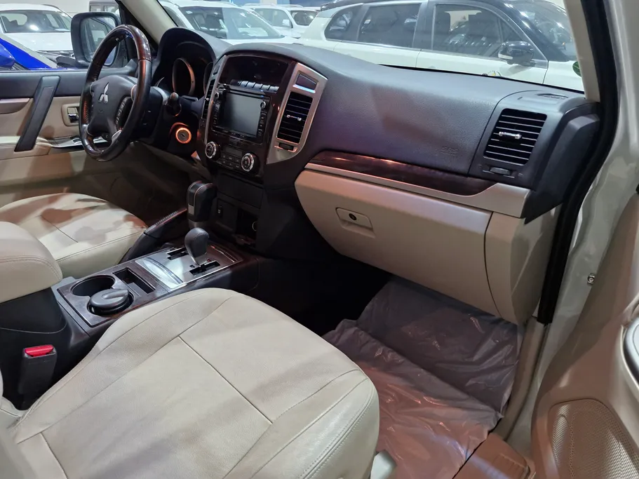 ميتسوبيشي باجيرو GLS 5Doors 2020 