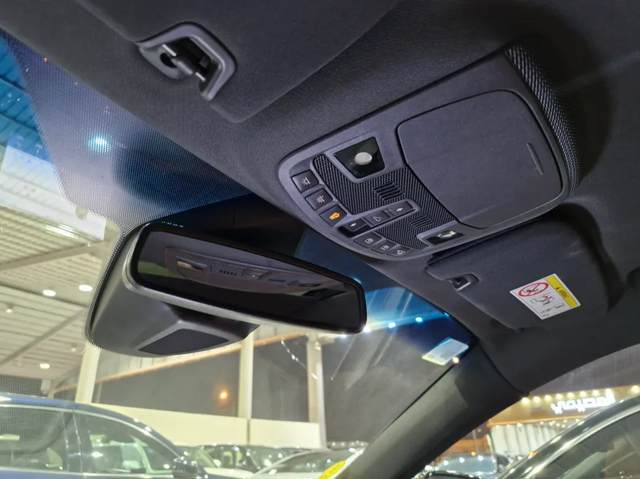 2022 Ford Taurus Titanium 