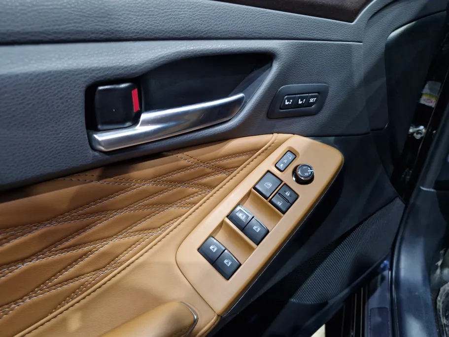 2022 Toyota Avalon Limited 
