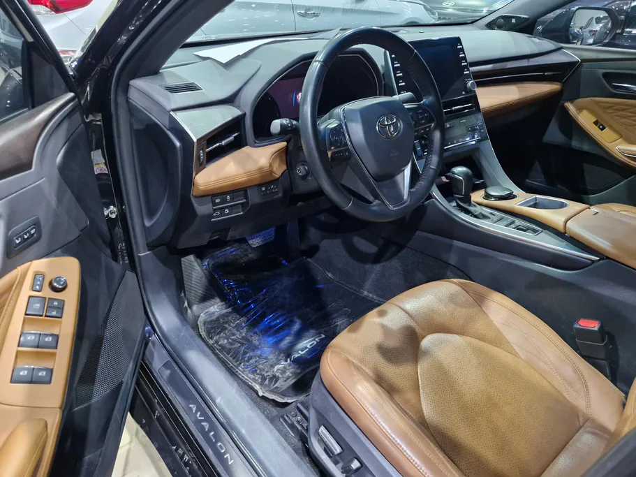 2022 Toyota Avalon Limited 