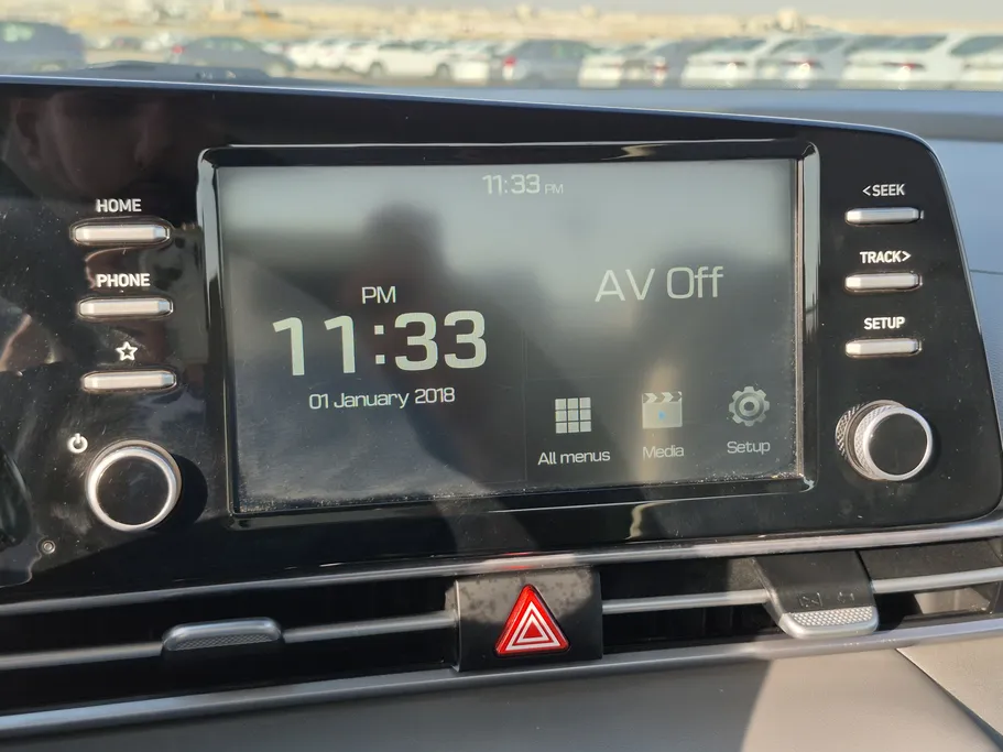 2023 Hyundai Elantra Smart 