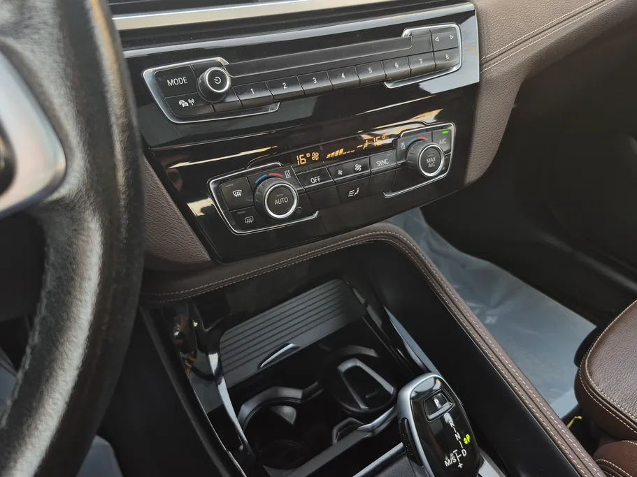 بي ام دبليو الفئة اكس 1 S Drive 20 i  2020 