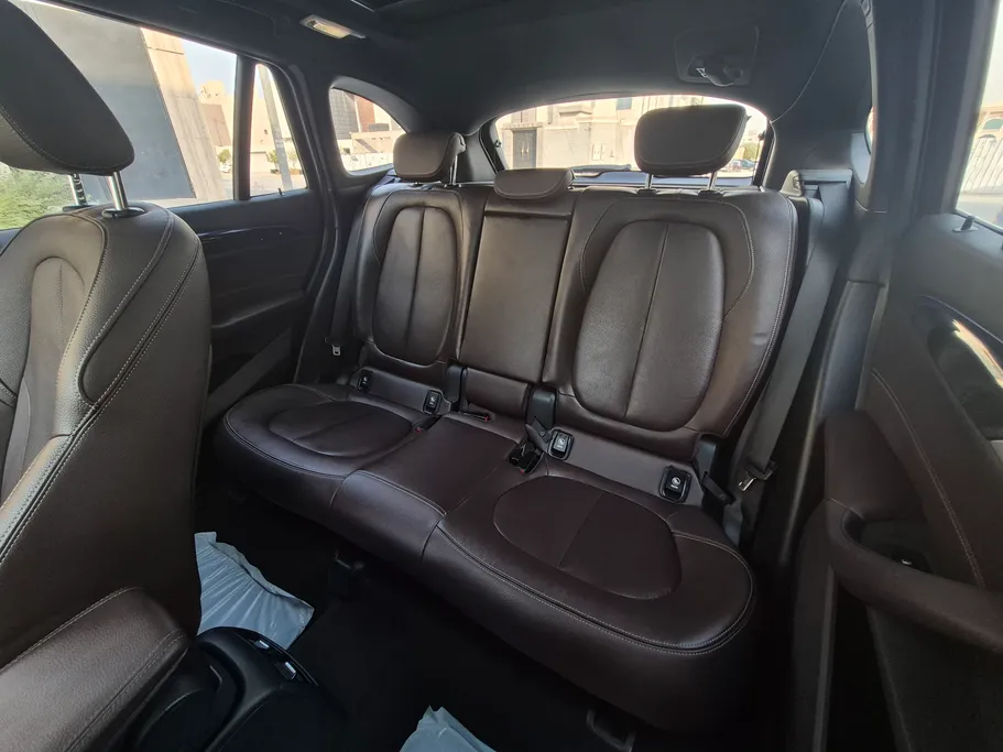 بي ام دبليو الفئة اكس 1 S Drive 20 i  2020 