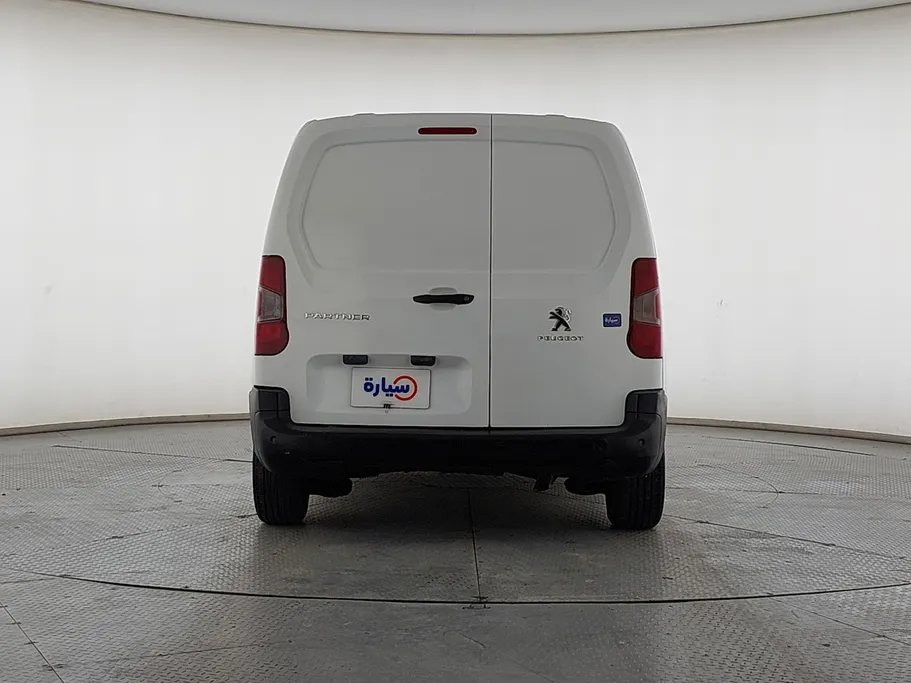 بيجو بارتنر Short van 2021 