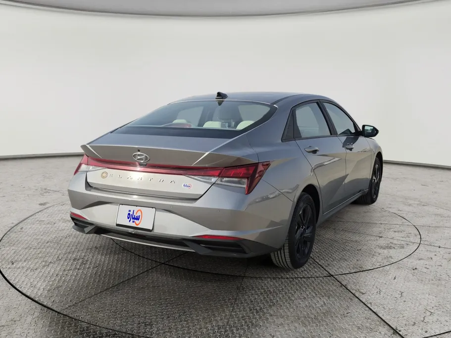 2023 Hyundai Elantra Smart 