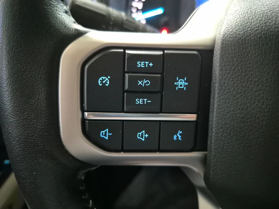 2023 Ford Expedition XLT 