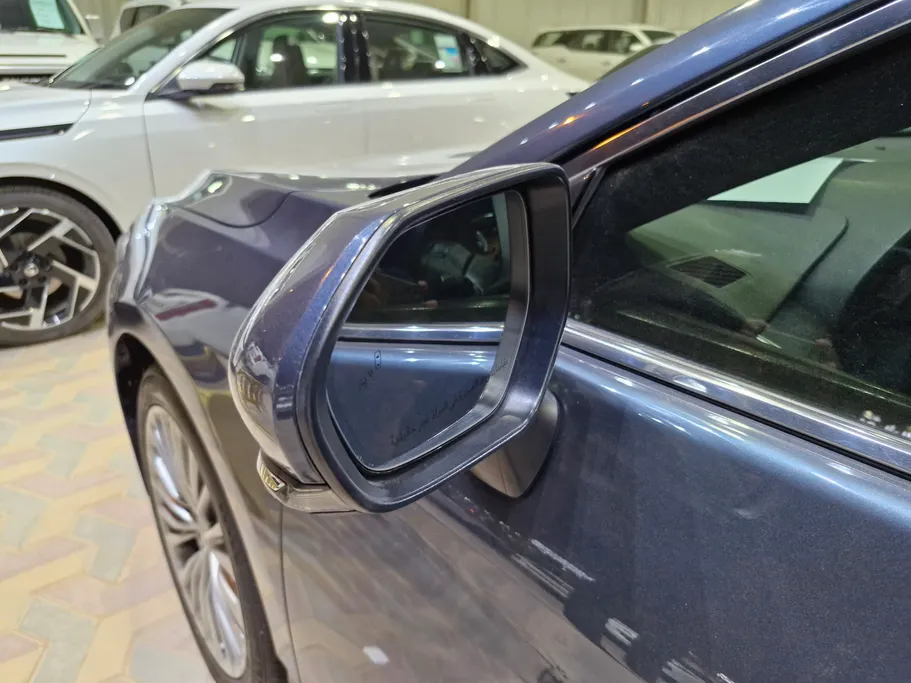 تويوتا افالون Limited 2022 