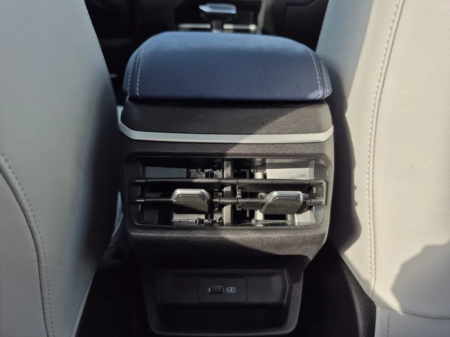 2023 Geely Emgrand GF 
