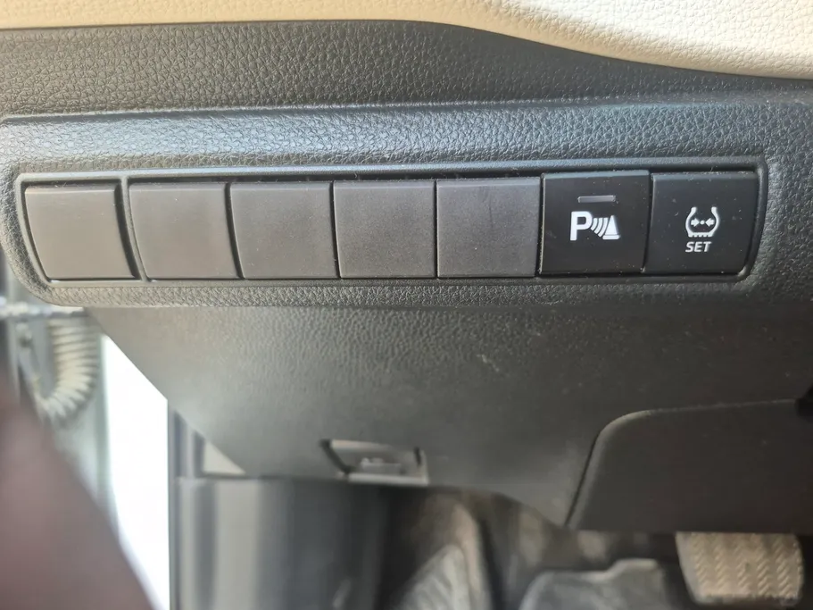 2022 Toyota Corolla XLI Executive Moonroof 