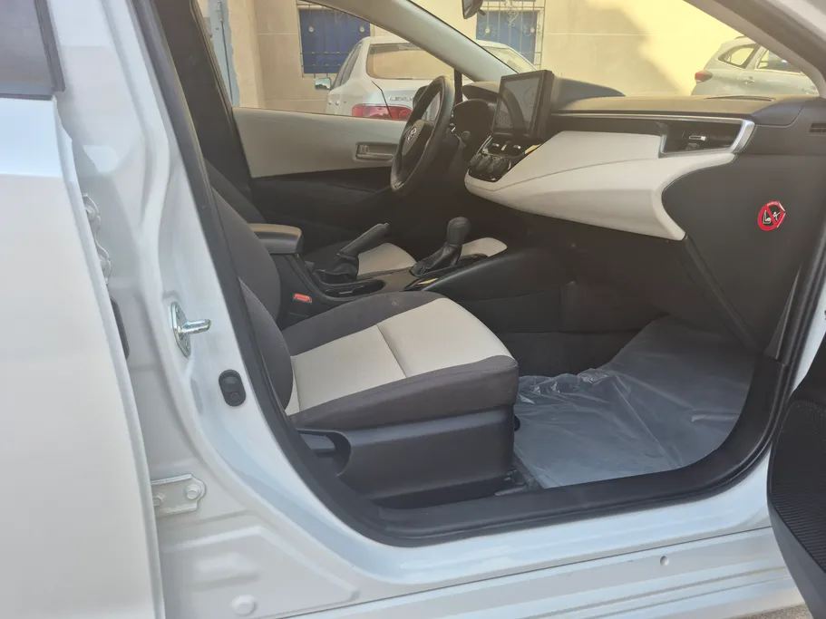 2022 Toyota Corolla XLI Executive Moonroof 