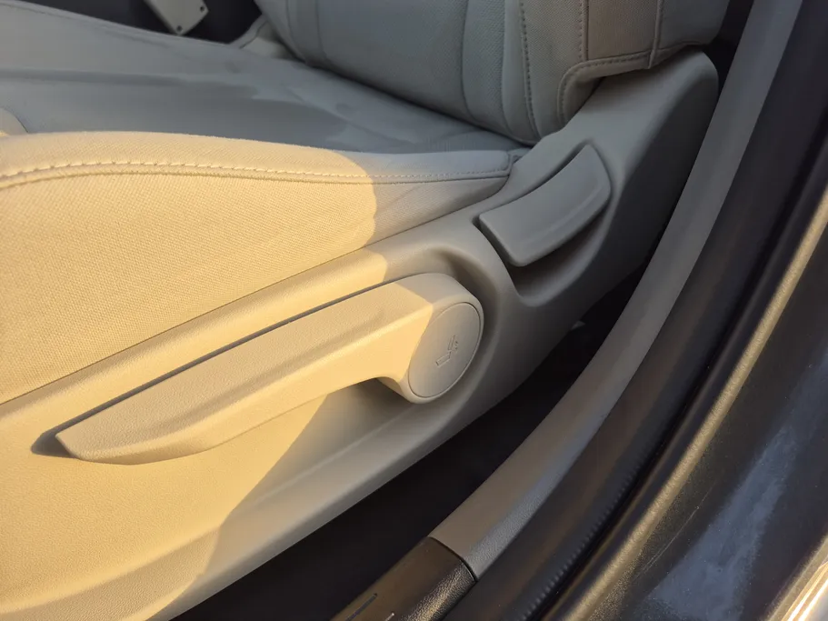 2023 Hyundai Elantra Smart 