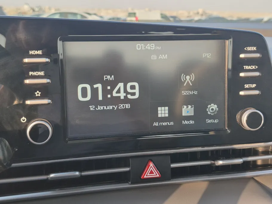 2023 Hyundai Elantra Smart 