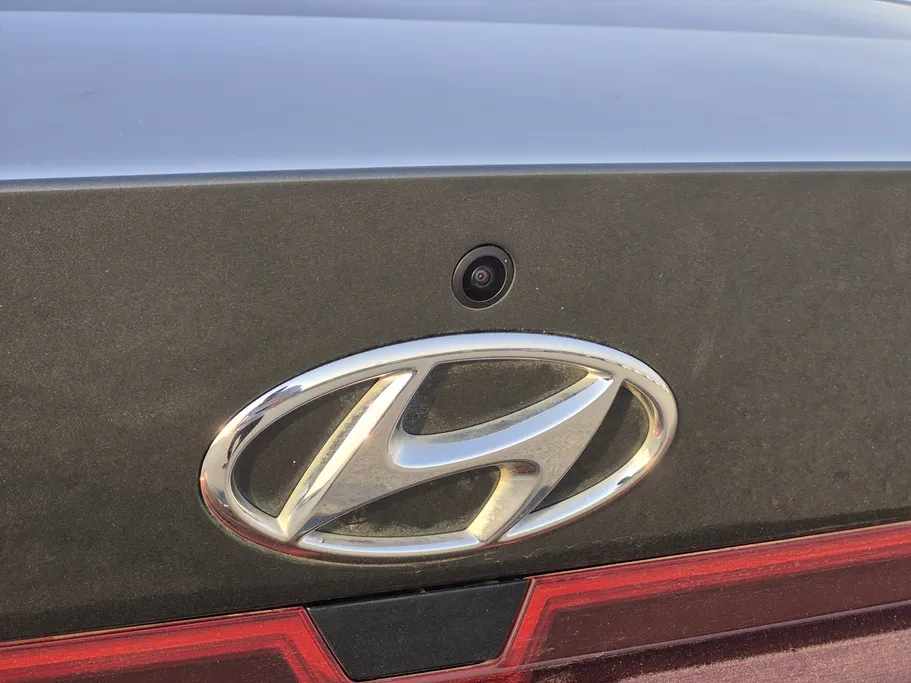 2023 Hyundai Elantra Smart 