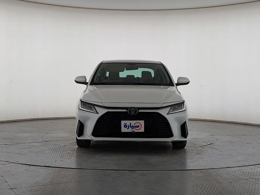 2023 Toyota Yaris  Y 