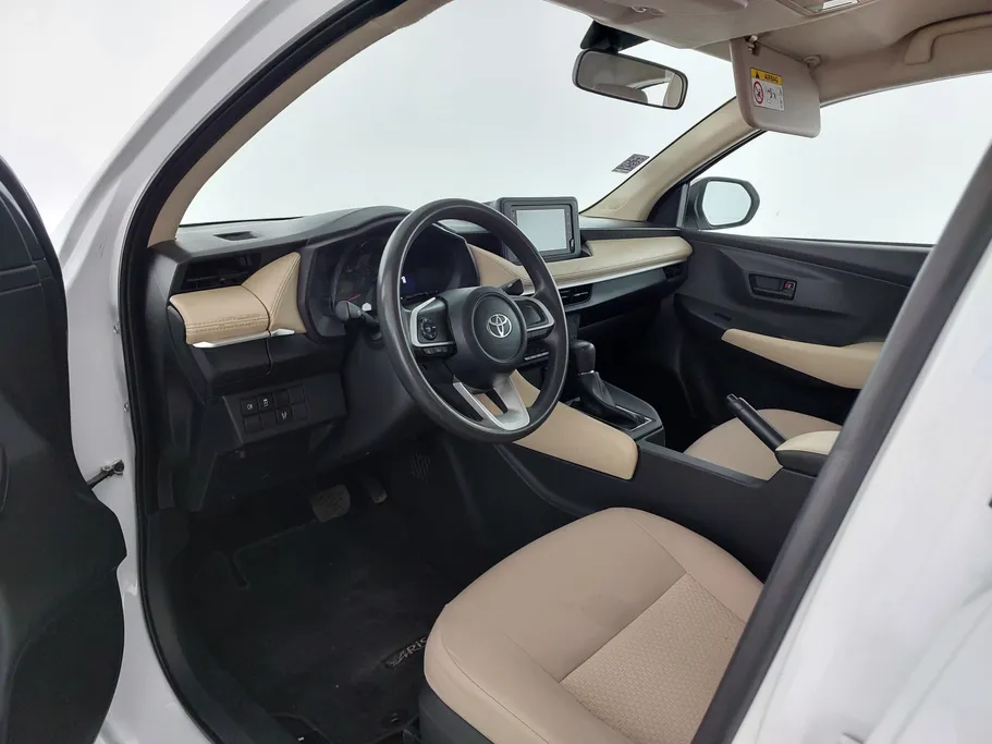 2023 Toyota Yaris  Y 