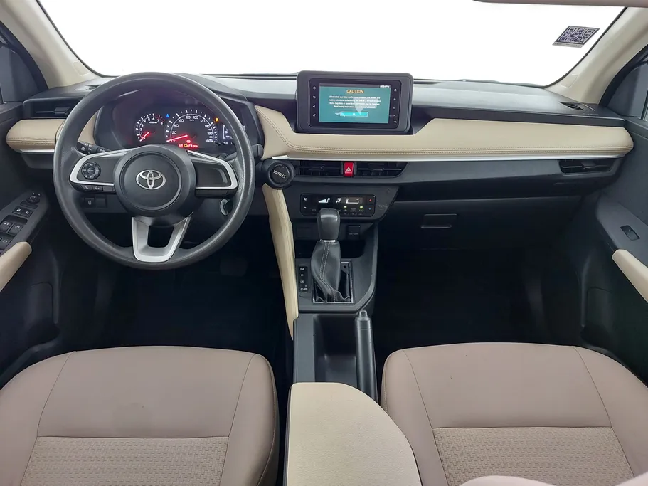 2023 Toyota Yaris  Y 