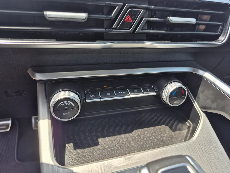 2022 Geely Coolray Luxury GF 