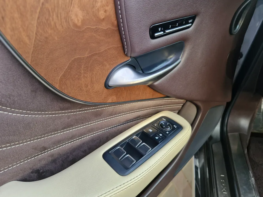 2018 Lexus LS 500 