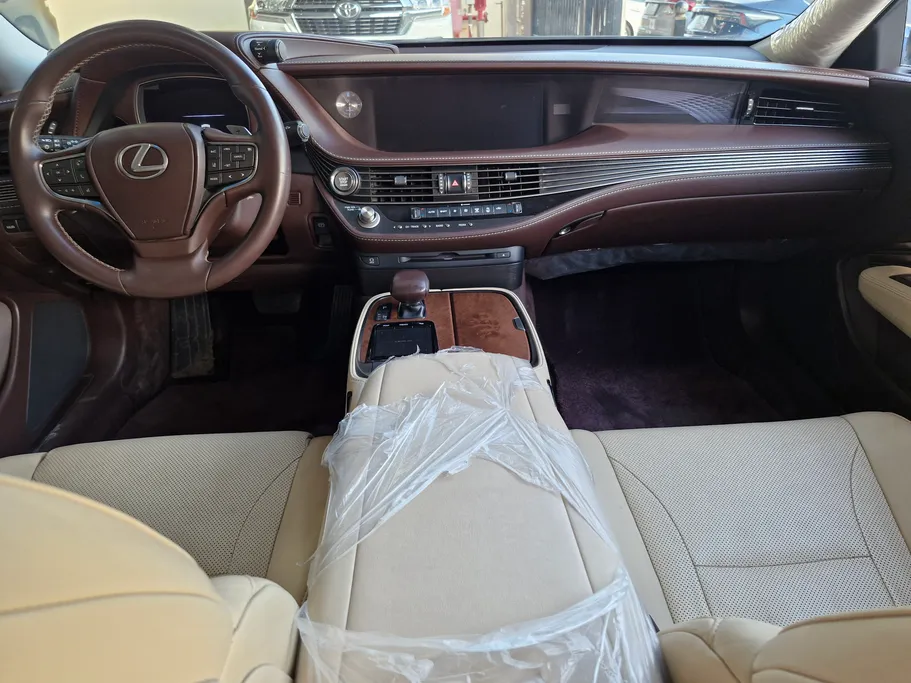 2018 Lexus LS 500 