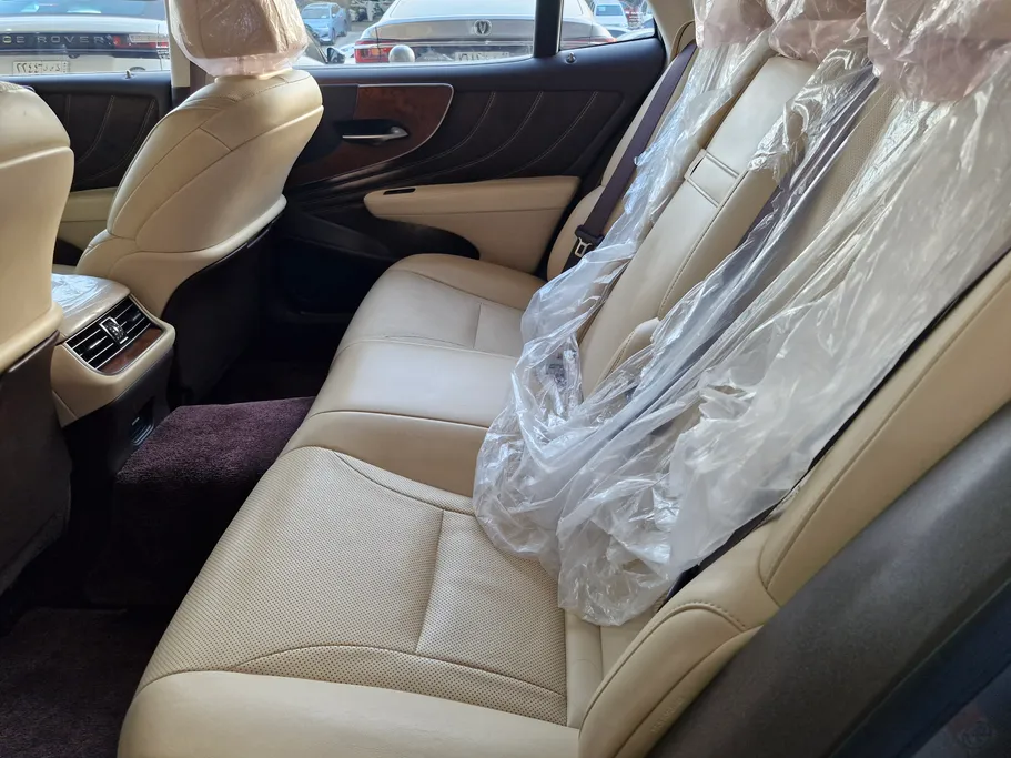 2018 Lexus LS 500 