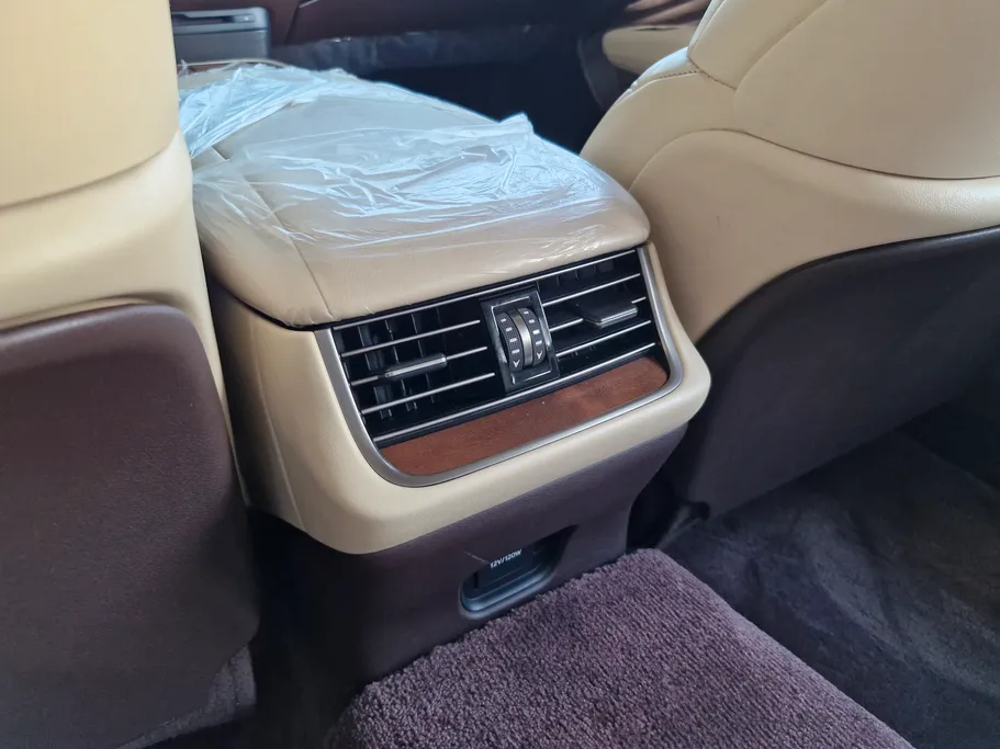 2018 Lexus LS 500 