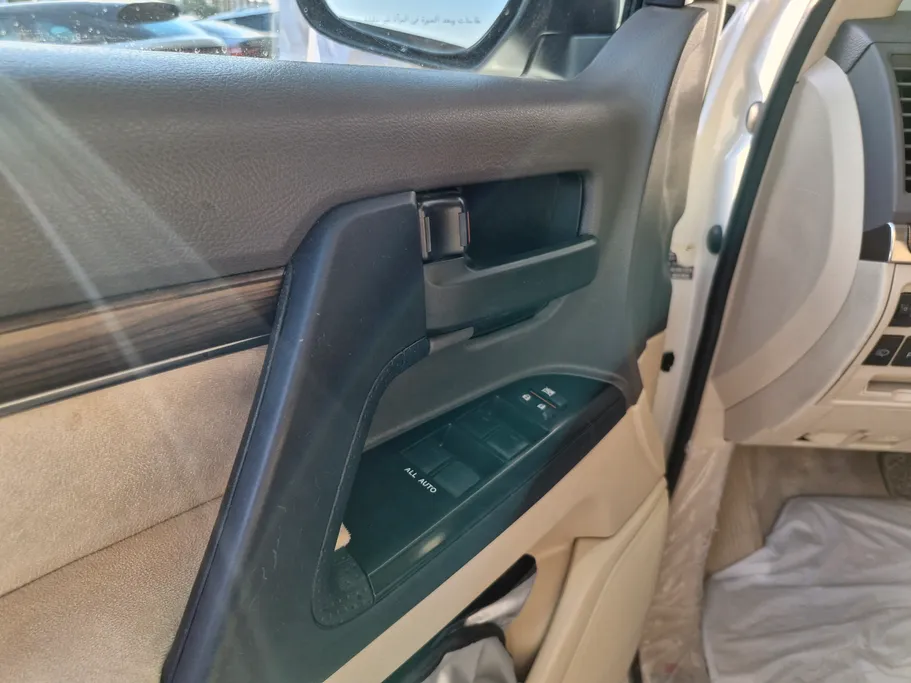 تويوتا لاندكروزر GXR3 2021 