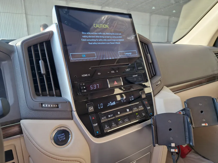 تويوتا لاندكروزر GXR3 2021 