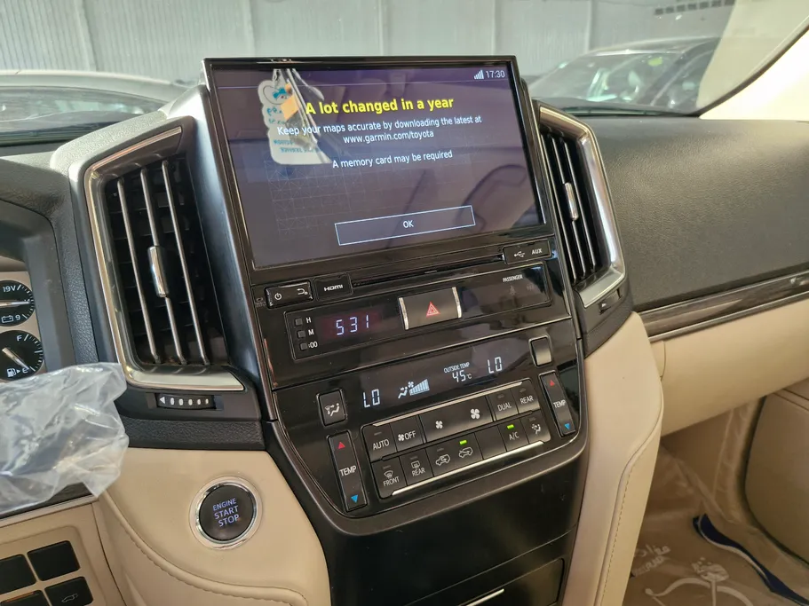 2020 Toyota Land Cruiser GXR Grand Touring 