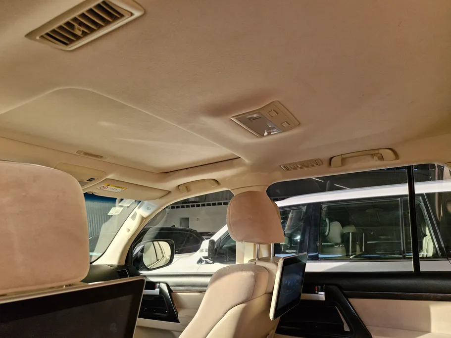 2020 Toyota Land Cruiser GXR Grand Touring 