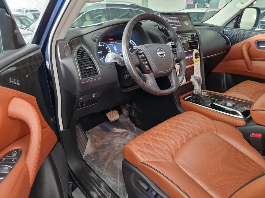 2023 Nissan Patrol Platinum 