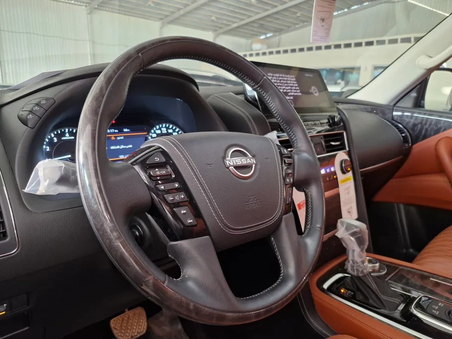 2023 Nissan Patrol Platinum 