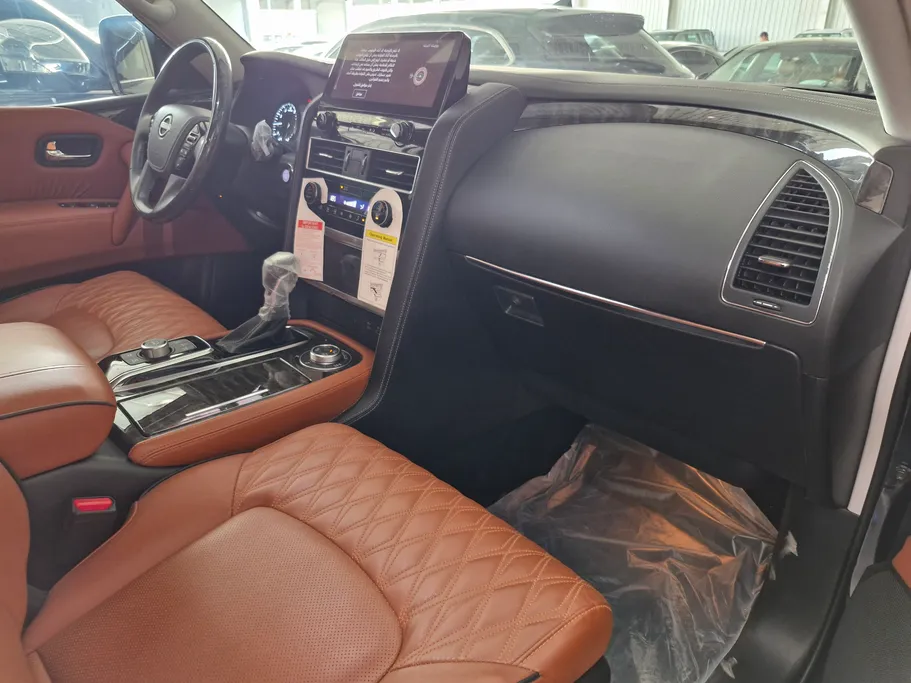 2023 Nissan Patrol Platinum 