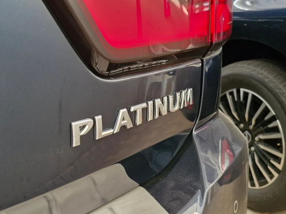 2023 Nissan Patrol Platinum 