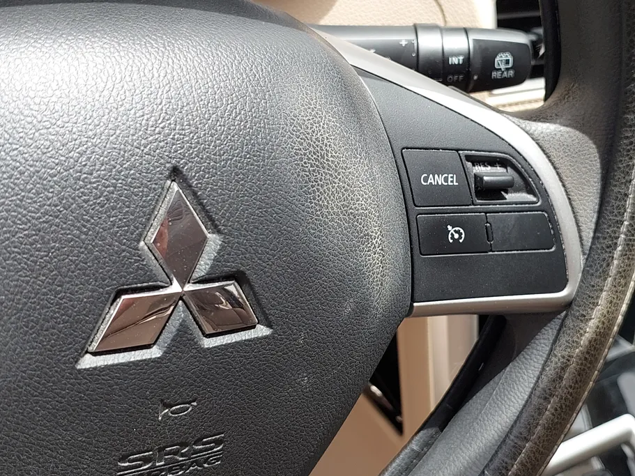 2023 Mitsubishi XPANDER HL 