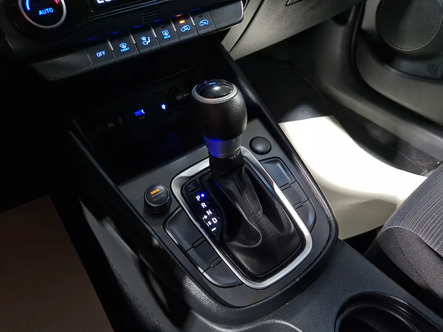 2022 Hyundai Kona SMART 
