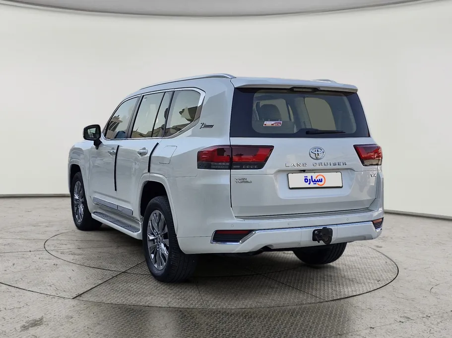2022 Toyota Land Cruiser VX 