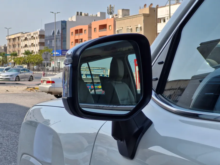 2022 Toyota Land Cruiser VX 