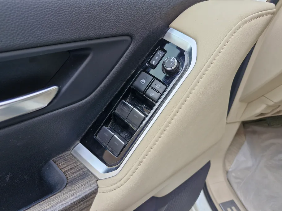 2022 Toyota Land Cruiser VX 