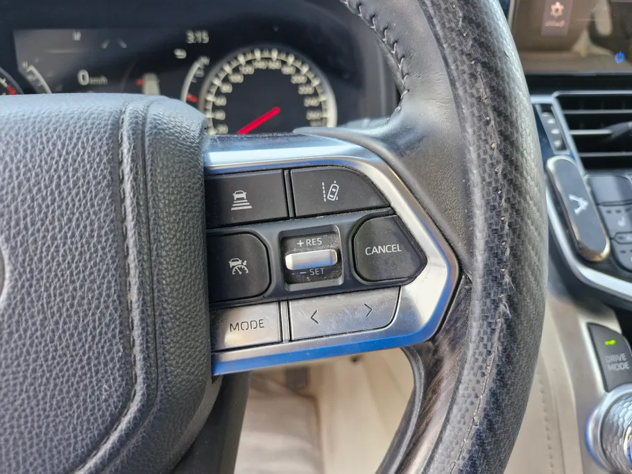 2022 Toyota Land Cruiser VX 