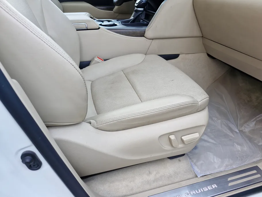 2022 Toyota Land Cruiser VX 