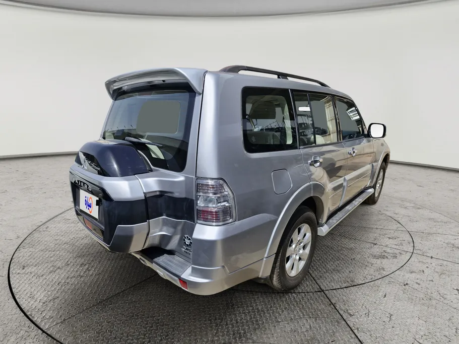 2020 Mitsubishi Pajero GLS 4Doors 
